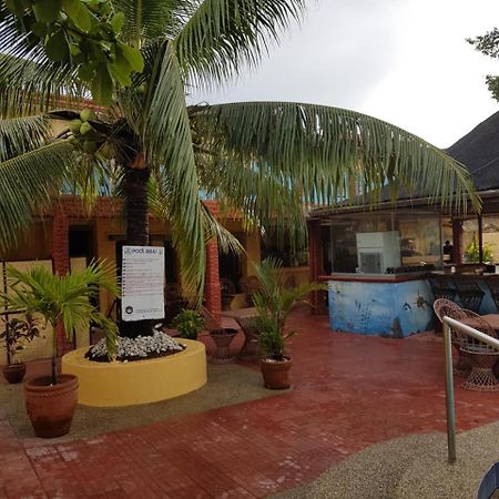 Treasure Island Resort Olongapo Exterior photo