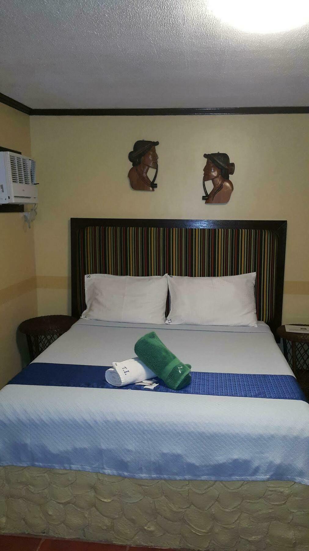 Treasure Island Resort Olongapo Exterior photo